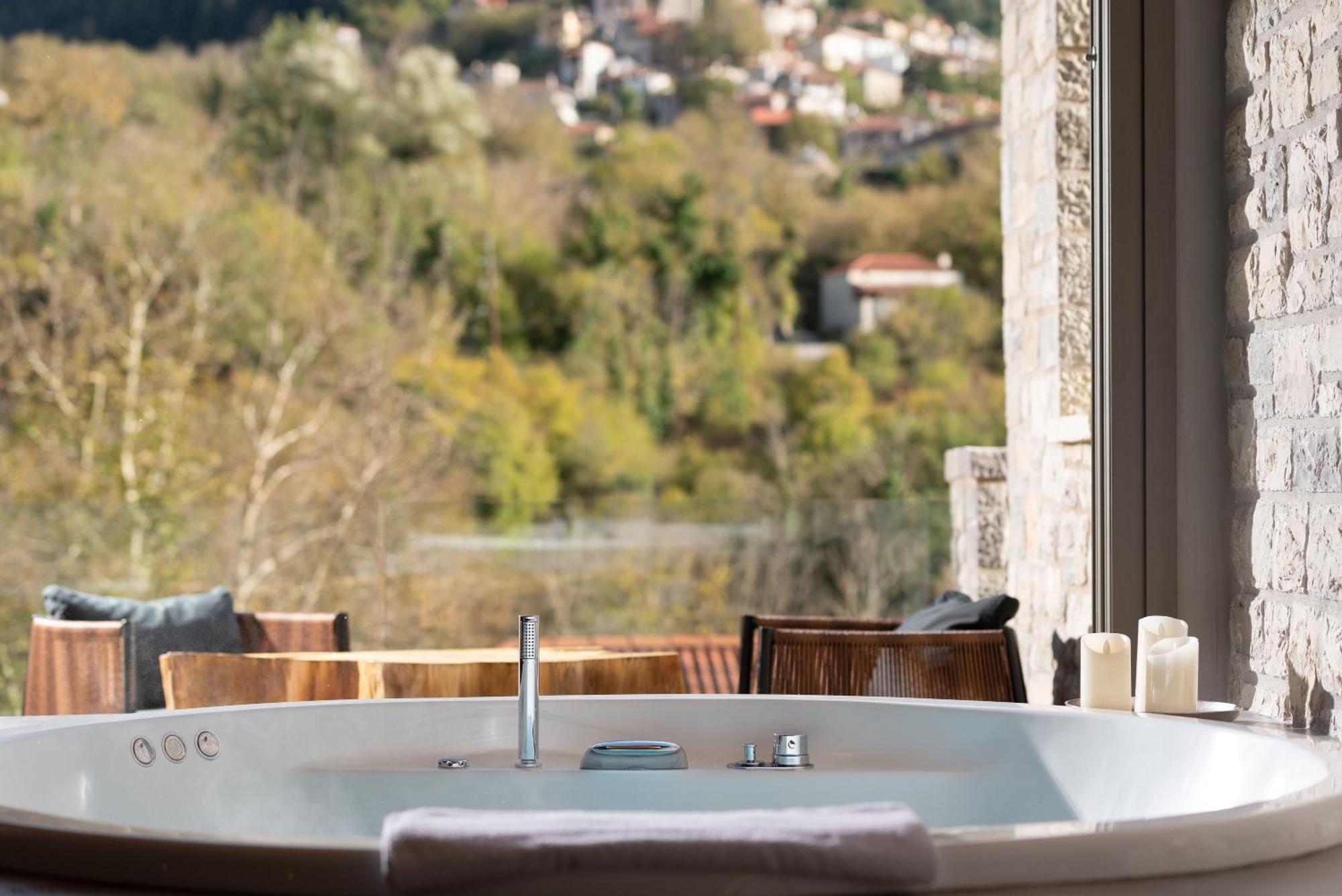 Evora Luxury Suites Mega Chorio Exterior foto